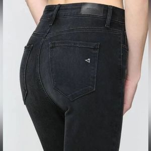 Hidden Jeans Amelia Mid Rise Skinny Raw Hem in Black SIZE 25 🧼